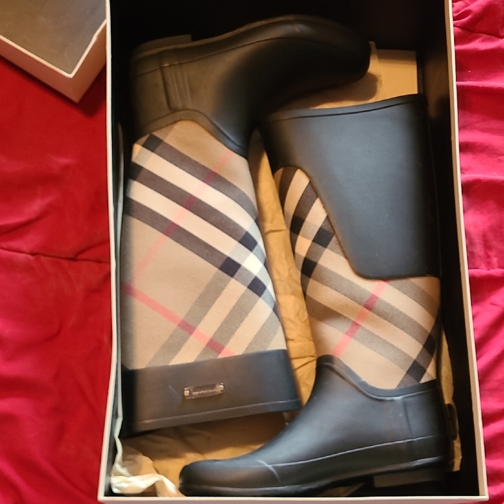 Burberry Black and Gray Rain & Snow Boots